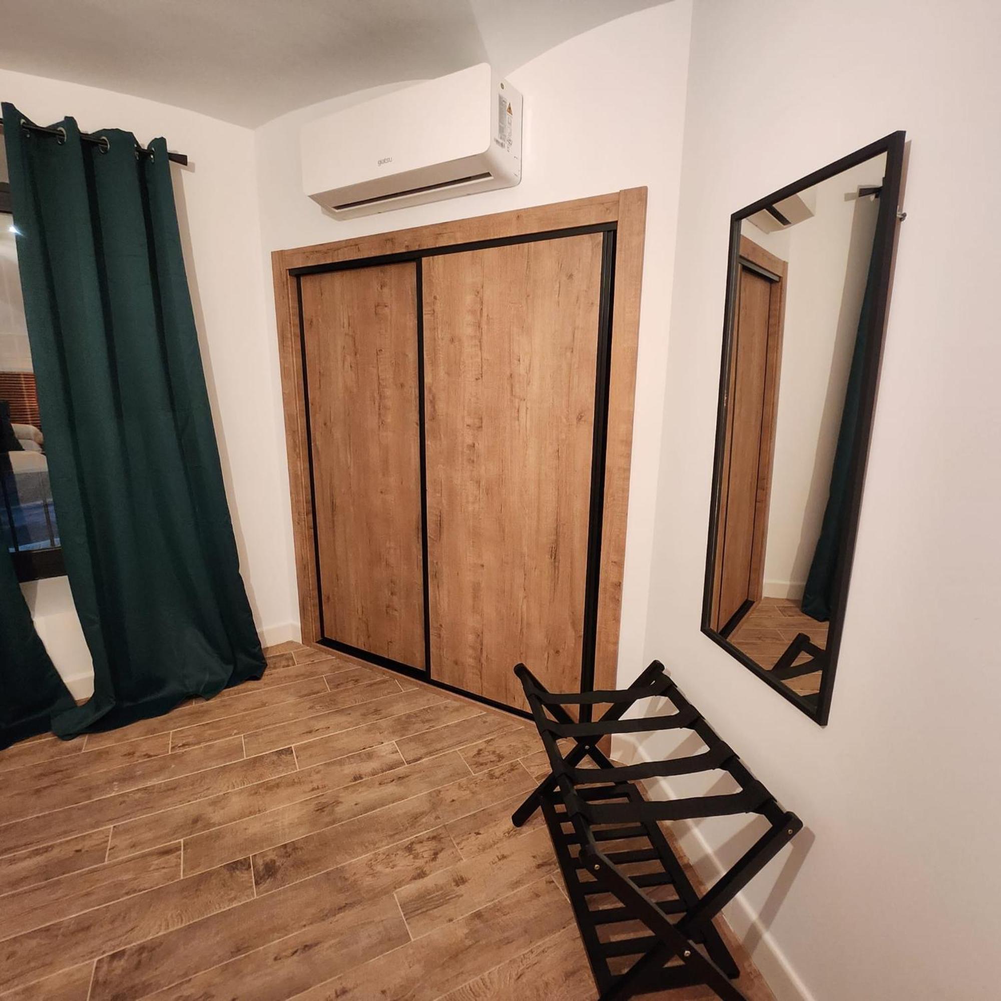 Bailen 3 Apartment Caces Екстериор снимка